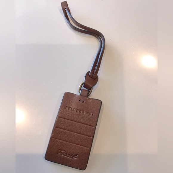 FOSSIL Leather with Inprint Key, Keychain, Key Fob, Bag Charm, Hang Tag - Picture 3 of 3